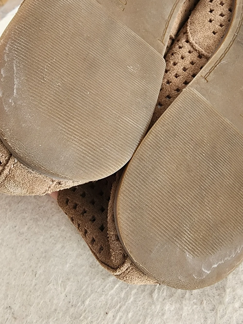 Lucky Brand Perforated Suede Loafers Womens 8.5 Tan Slip On Flats Casual Boho